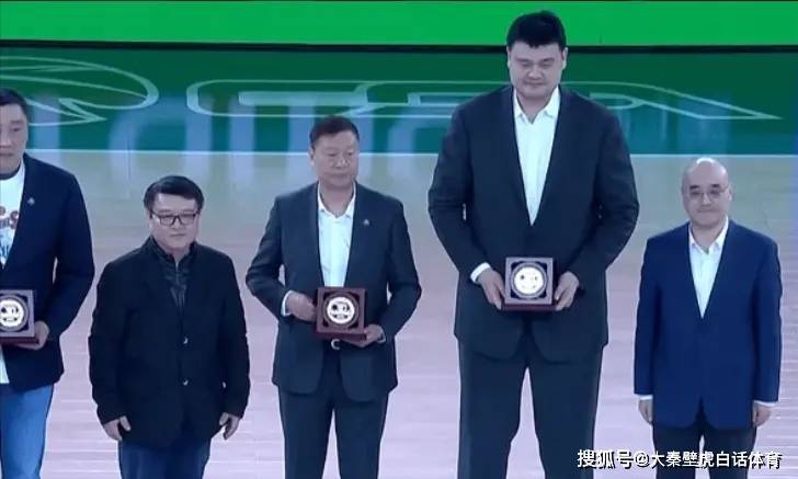 CBA疯狂一夜！卫冕冠军惨败原因曝光广东遭绝杀杜峰脸色铁青CBA盘口与数据深度__今日盘口分析·大小分策略·球队档案