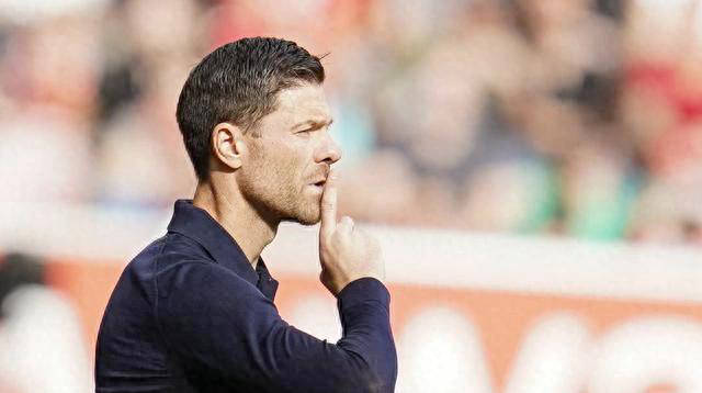 西甲联赛免费高清直播＋实时赛程积分榜＋竞彩预测全覆盖（2025赛季）西甲联赛最新积分榜揭秘：巴萨领先4分皇马大胜贝蒂斯马竞客场难求三分