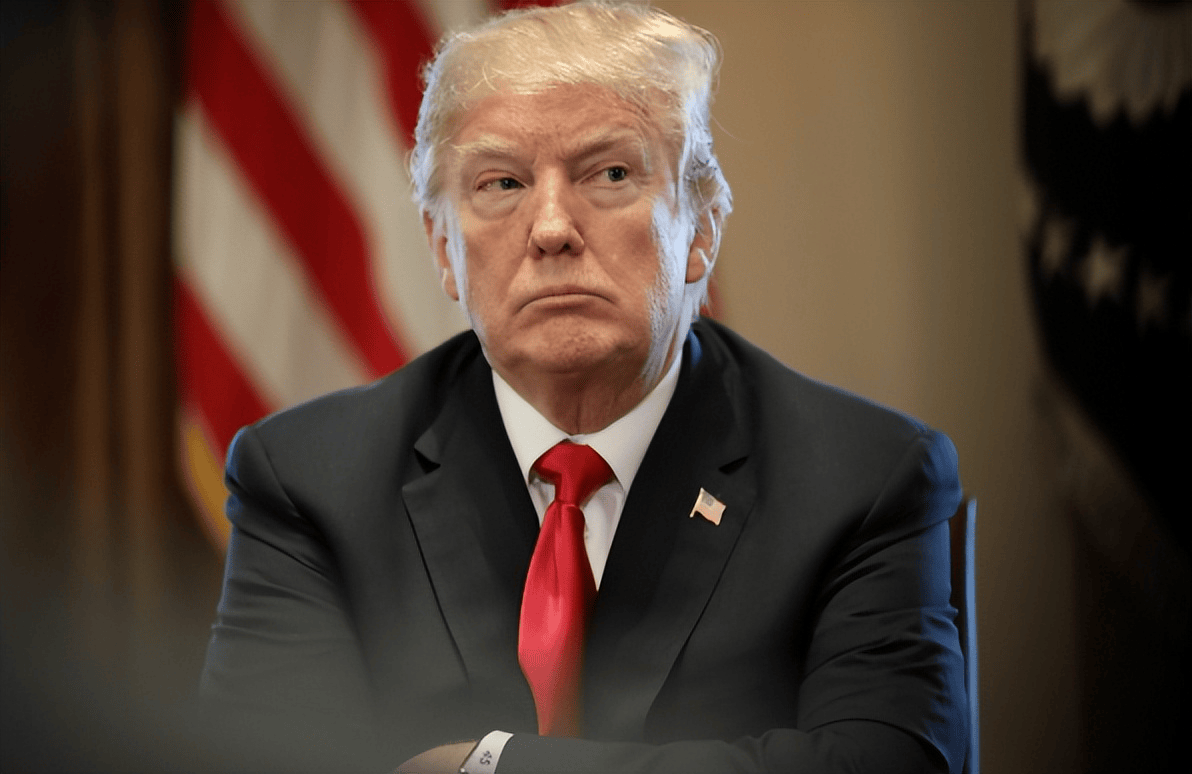 美国要吞并盟友领土,英法准备出兵,特朗普承认:可能会遭到弹劾