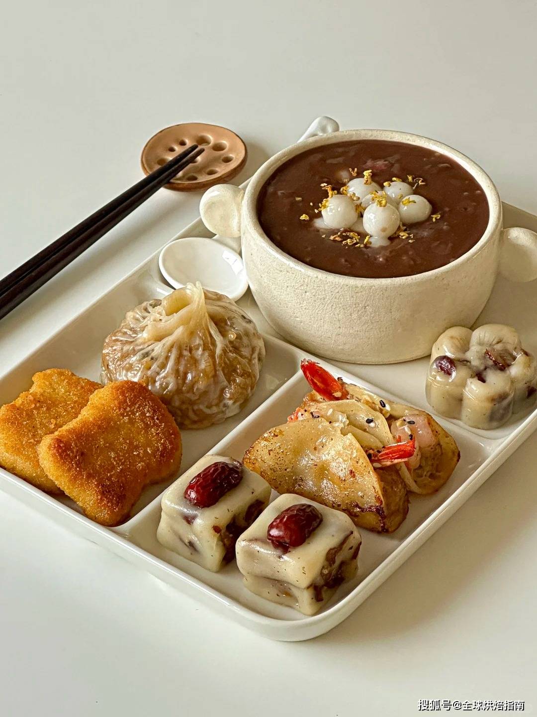 2万亿早餐大战:茶饮巨头为何集体“杀入”烘焙轻食?