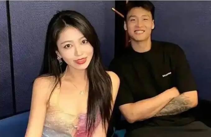 首钢太太团，周琦妻子空姐，晓川模特，陈盈骏女篮，赵睿恋情惊喜