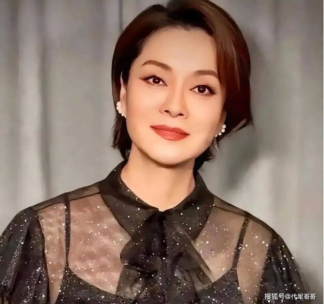 62岁毛阿敏近况曝光!放弃争夺数百亿遗产,定居美国带着儿女低调生活