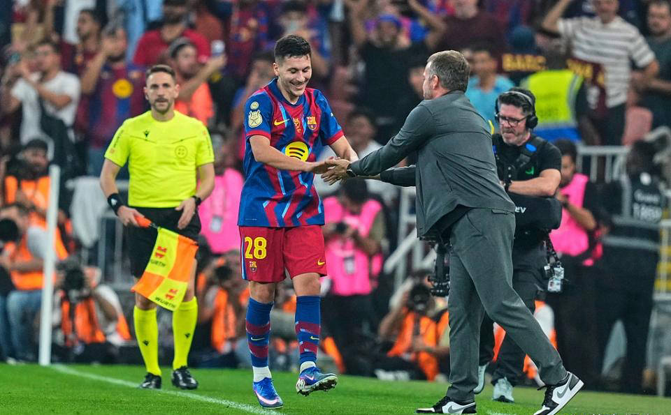 西甲联赛免费高清直播＋实时赛程积分榜＋竞彩预测全覆盖（2025赛季）直接拒绝！弗里克强硬回应豪门租借请求：想搞“新梅西”？没戏！