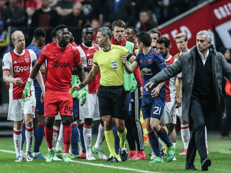 曼联创下罕见低场次纪录是危机还是转机？英格兰足球超级联赛