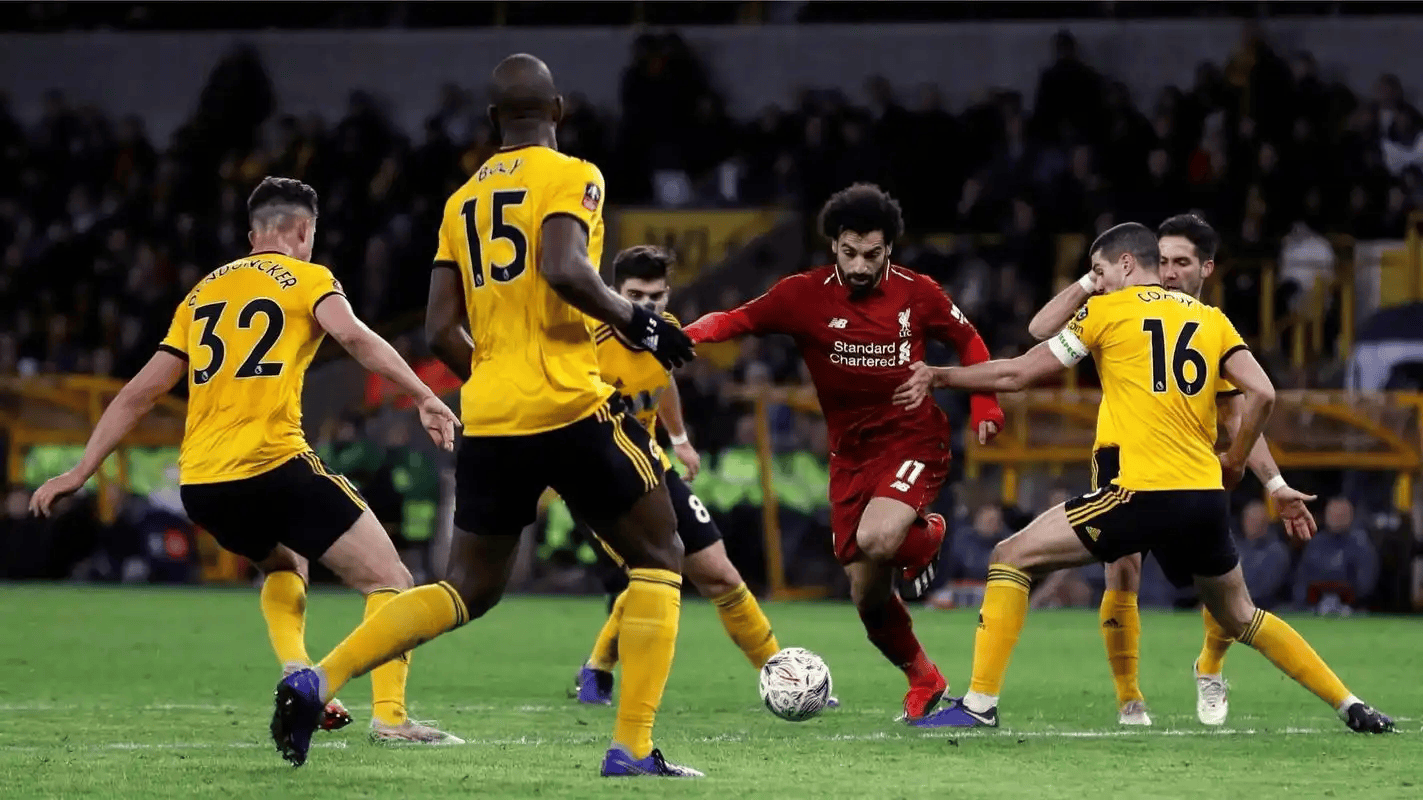 英格兰足球超级联赛诺丁汉森林与维拉：开云中游球队的节奏博弈