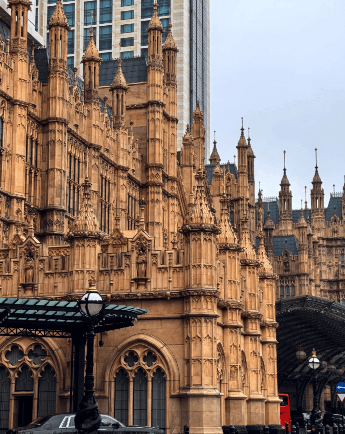 港澳5天4晚旅游攻略港澳旅游必玩景点攻略+美食推荐看完这篇出行更简单Binance Casino - 领先的数字货币娱乐场，安全稳定，极速存取