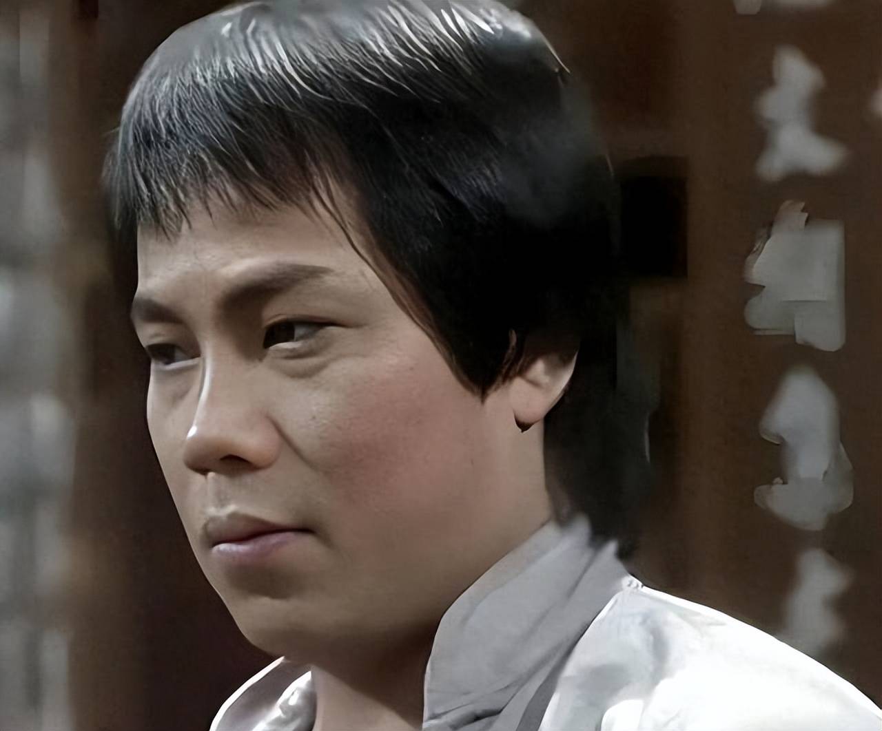 陈光标真敢说!他曝梁小龙是被身边人累垮的,早就劝过可惜没听劝,人走了账号还在卖货