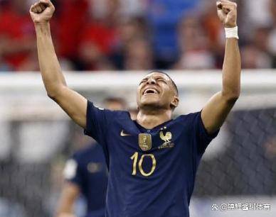 2：0！3：2！足坛一夜：皇马零世界杯-足球赛事比分体育网封登顶成争冠热门伯恩茅斯绝杀利物浦书写奇迹