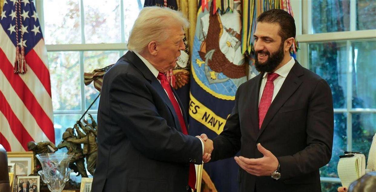 美国抛弃库尔德俄罗斯献上基地大礼叙利亚新强人赴莫斯科谈交易朱拉尼如何借力打力成为