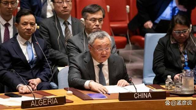 马科斯不仅不感激,反叫来美军,甩出强硬牌,给中方送来动手良机