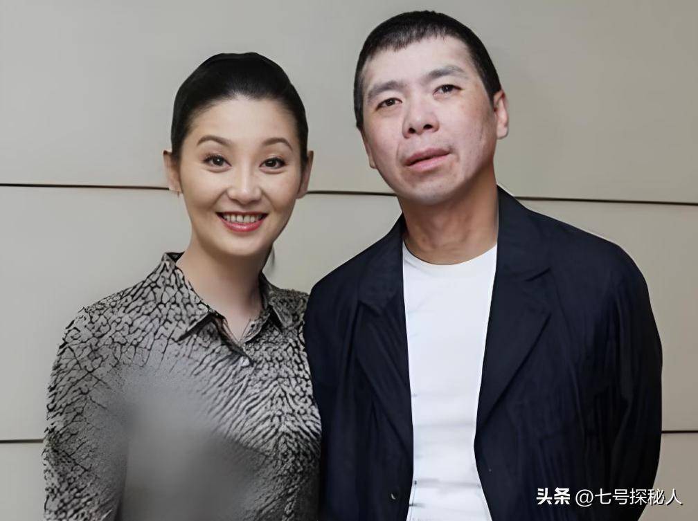 冯小刚没想到，婚变传闻真相大白仅9个月，徐朵竟再次给他长脸了