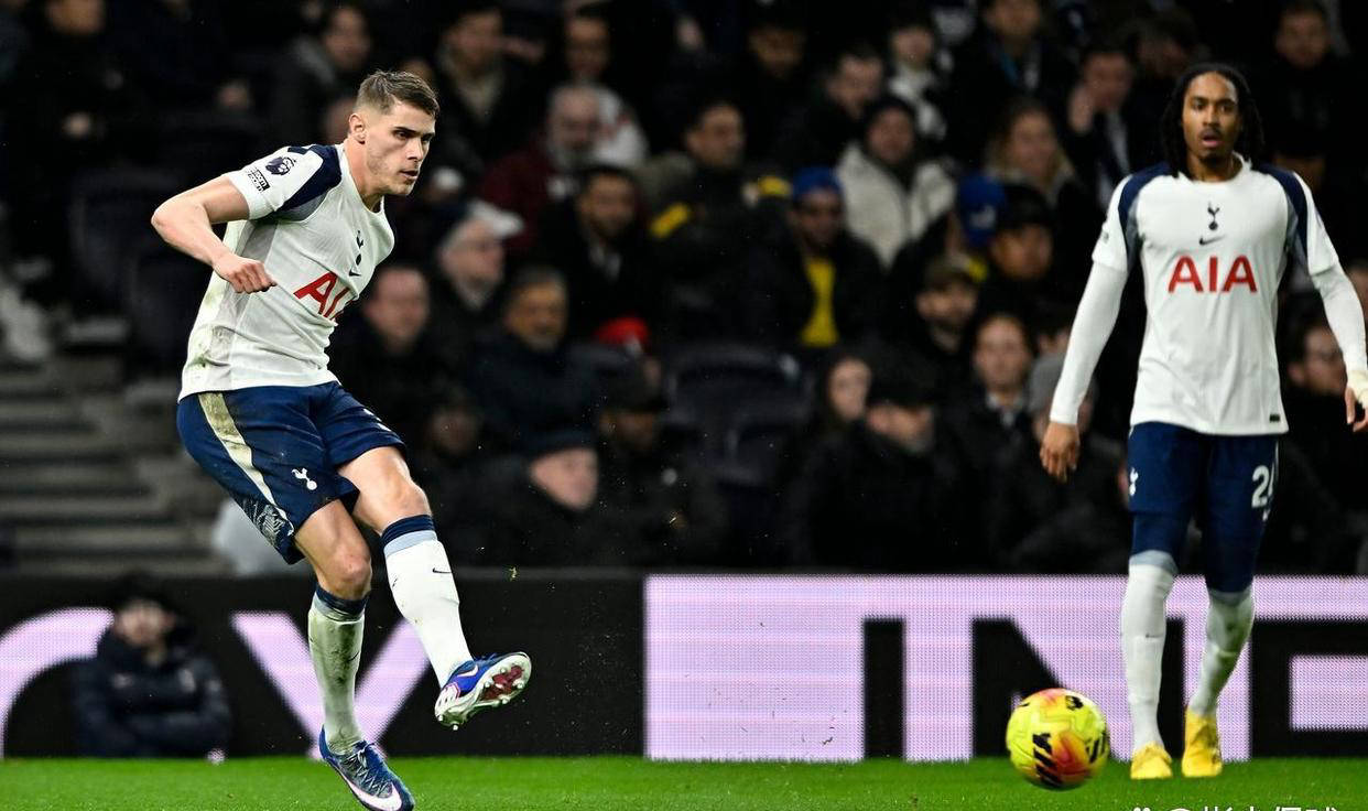 英格兰足球超级联赛英超边缘保级队逆袭欧冠