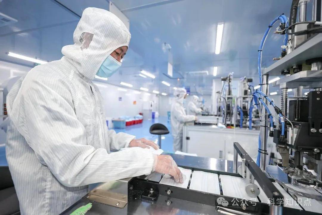 原创             芯片围剿，反噬开始？老美算盘打空，中国芯破局，数千亿订单回流背后！