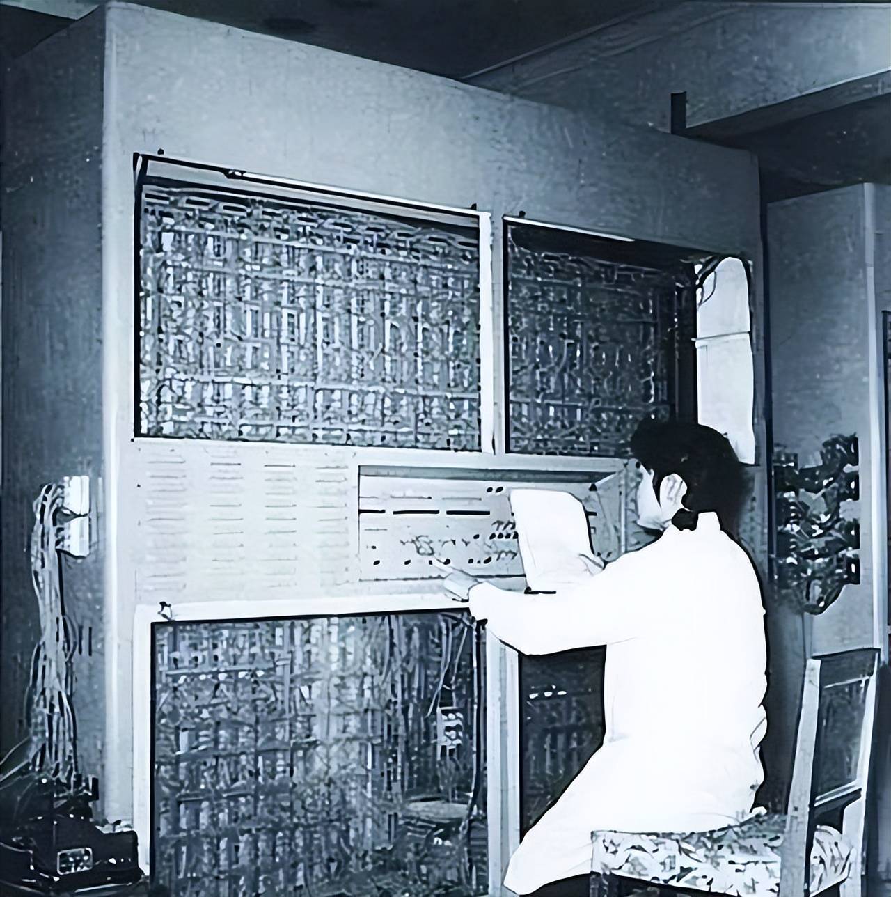 原创             为何俄罗斯不担心芯片、光刻机断供？除了中国，其他国家都不担心