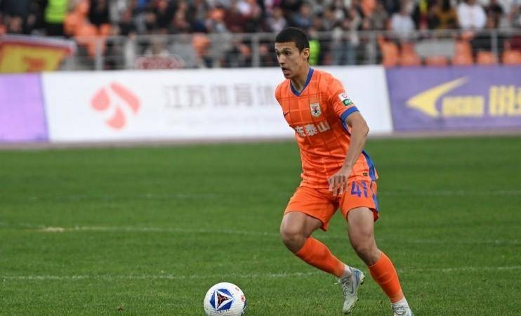 一周连签四个20岁小将至U23亚洲杯_U23亚洲杯直播_赛事直播LIVE2030年！泰山队不抢人才是最高明的抢人