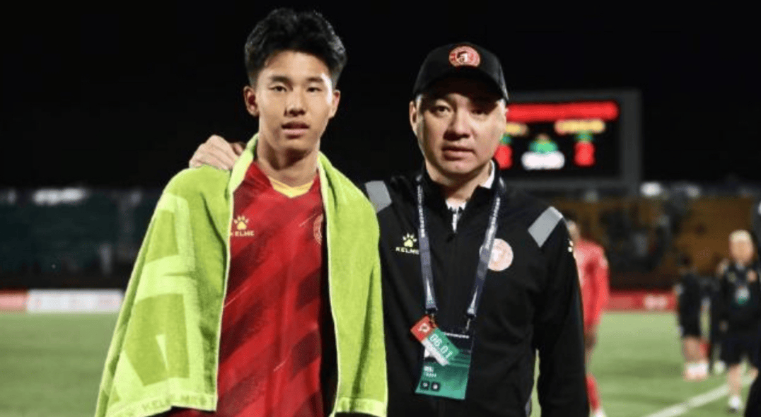 喜讯！18岁中国球员加盟塞甲球队英格兰足