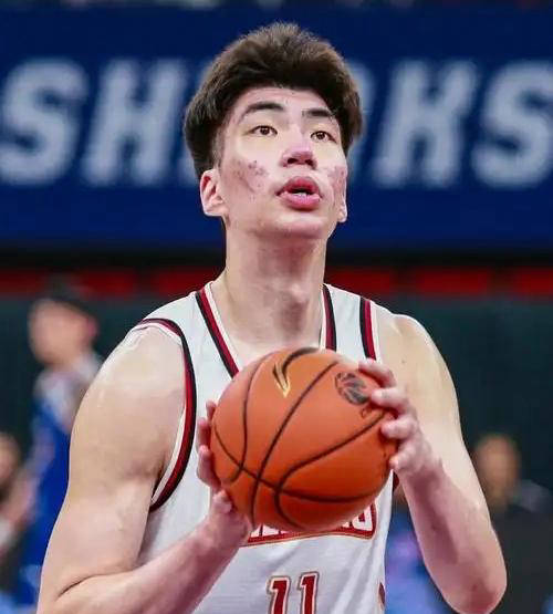 CBA盘口与数据深度__今日CBA盘口分析·大小分策略·球队档案余嘉豪或将缺席中国男