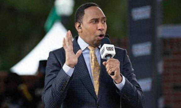 叫扬叔 - 全网最会整活的苏超球迷  足球圈热梗收割机一年一度甩锅时刻！史密斯称老詹让扣篮大赛变差