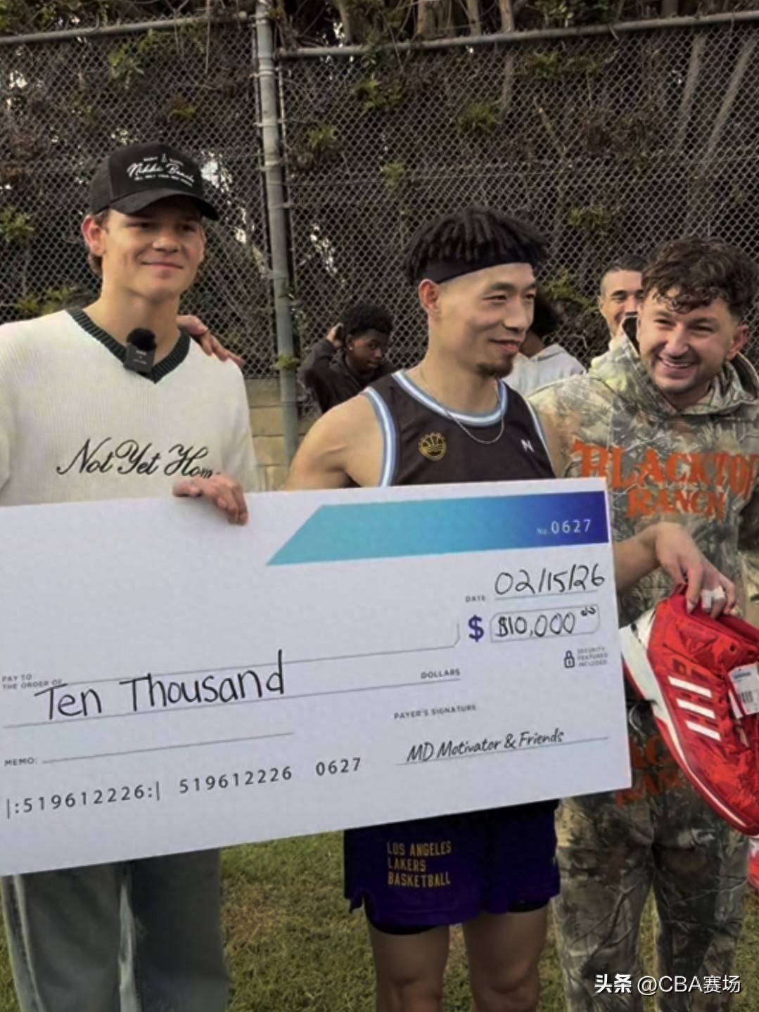 国内只配第二！陈登星美国赢下冠军新车当场送给4个孩子的母亲欧洲篮球联赛中文网__赛程