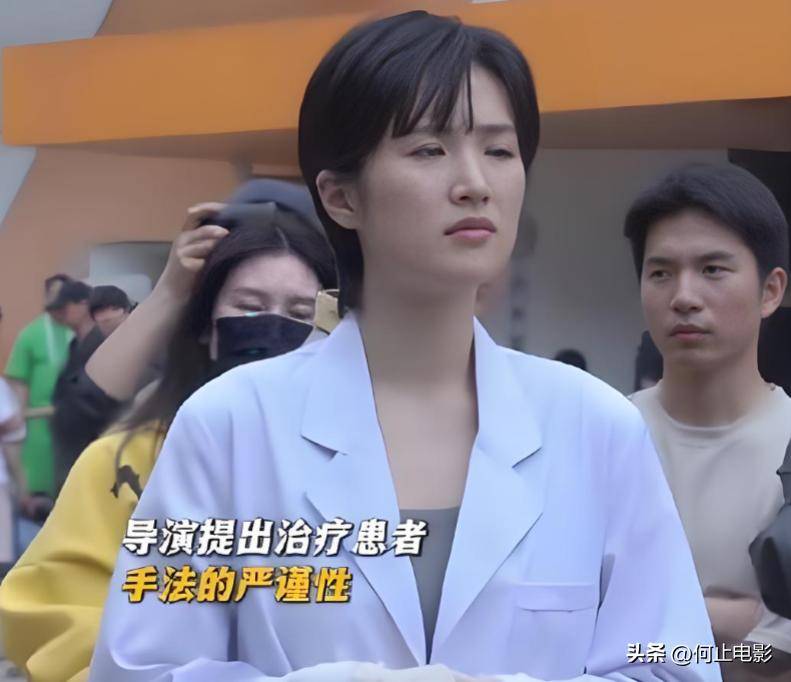 春节才过几天，姚安娜居然靠张艺谋意外火了一把，孟晚舟也没想到