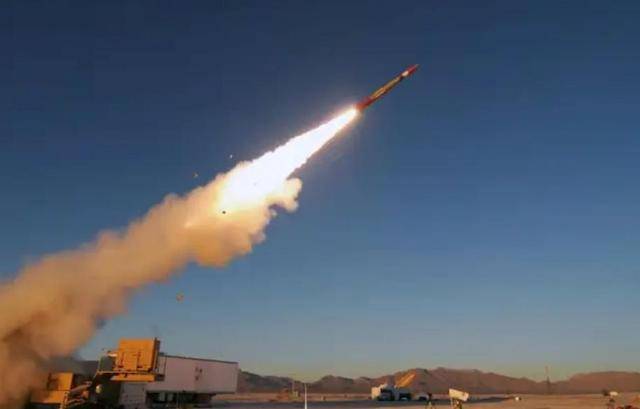 特朗普有意攻打伊朗，美上将说了实话：美国弹药库快空了，动武可能带来重大风险