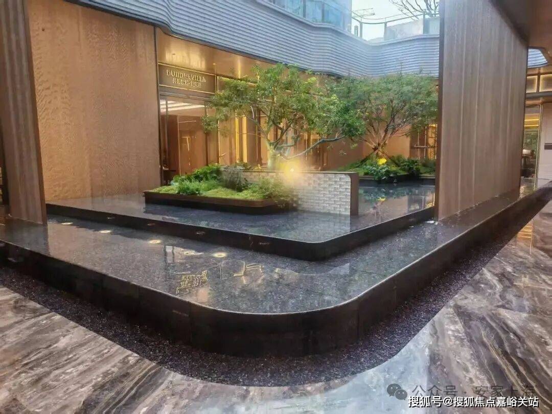 外滩源著复兴里售楼处电线外滩源伟德体育- 伟德体育官网- APP下载著复兴里楼盘百科→楼盘网站→测评→售楼中心电线小时热线电话详情