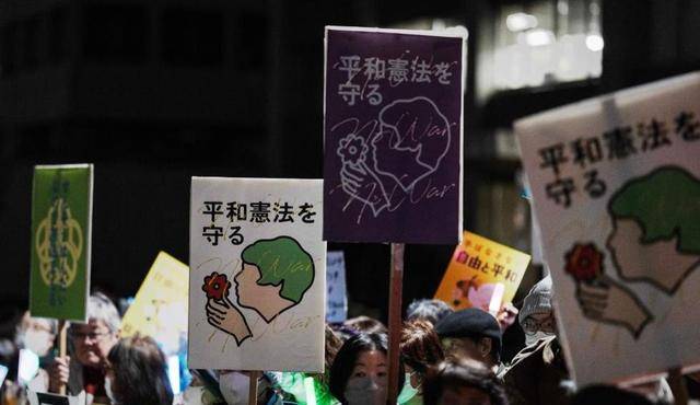 中方拒不取消禁令,日本学者已经看出问题所在,奉劝高市早苗切勿修宪