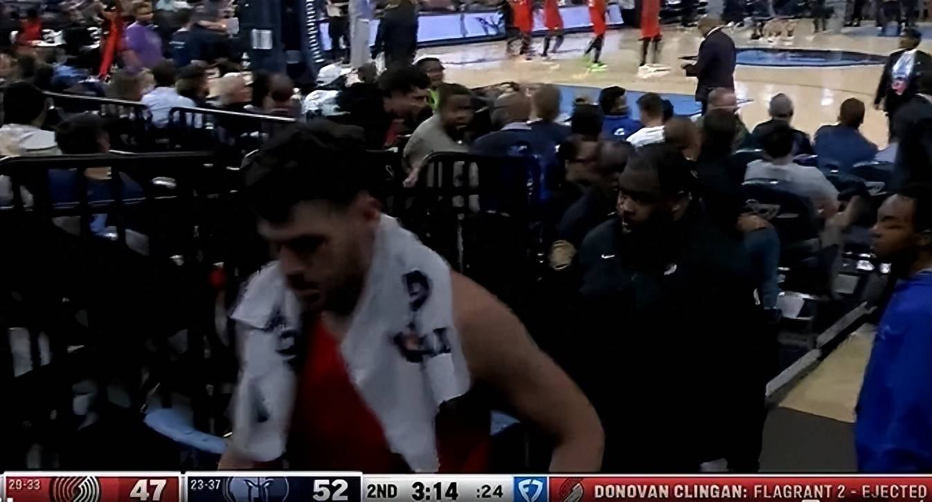 NBU23亚洲杯_U23亚洲杯直播_赛事直播LIVEA争议时刻克林根挥肘击倒普罗斯珀二级恶犯直接驱逐冤不冤