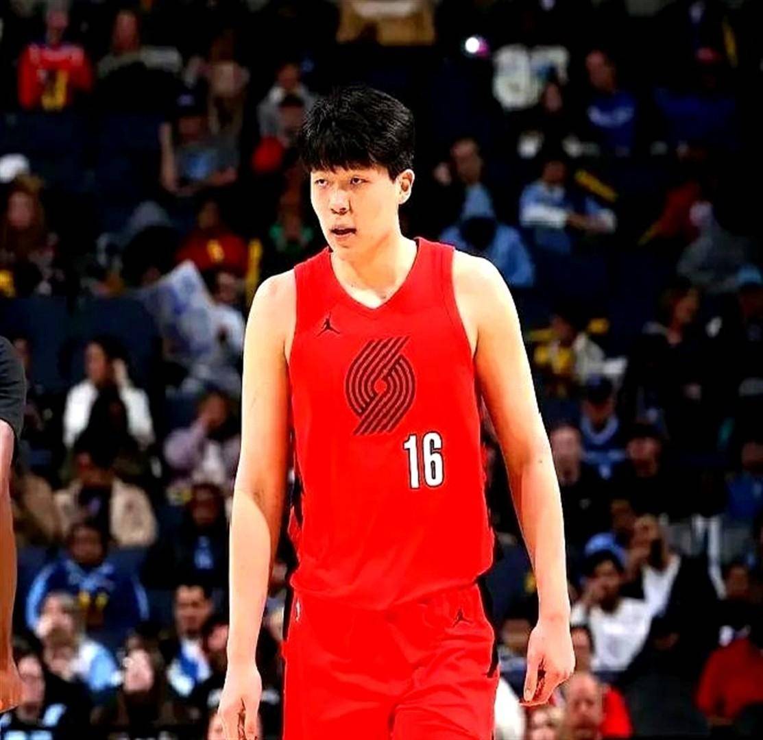 U23亚洲杯_U23亚洲杯直播_赛事直播LIVE刚被收走NBA更衣室门停卡转头却在发展联盟把勇士小弟打到怀疑人生！杨瀚森这波逆袭看得我表示过瘾