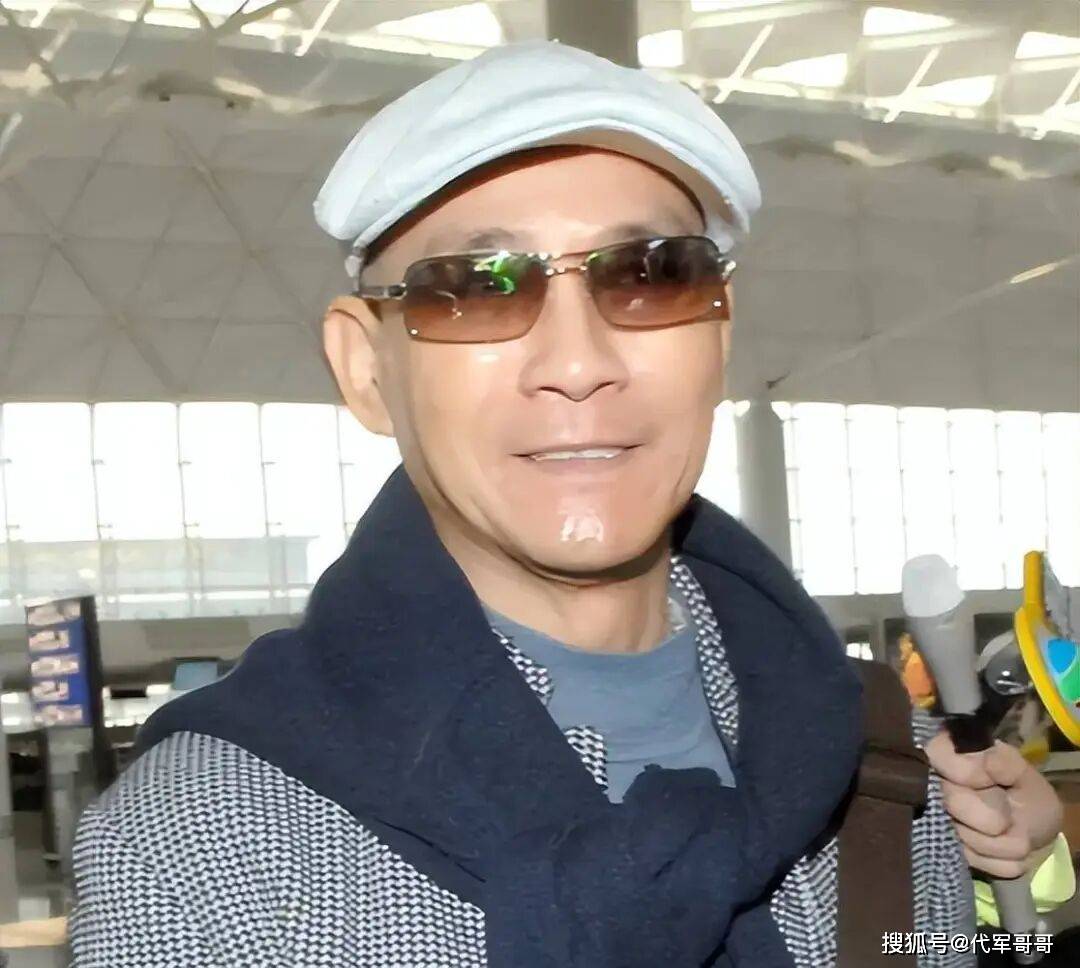 79岁郑少秋近况曝光！经历3段婚姻育有4个女儿，如今住院只有护工相伴