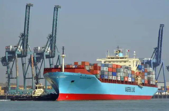 中东危机爆发后有人“大发战争财”，中国约谈两大航运巨头，航运自主权要握自己手里