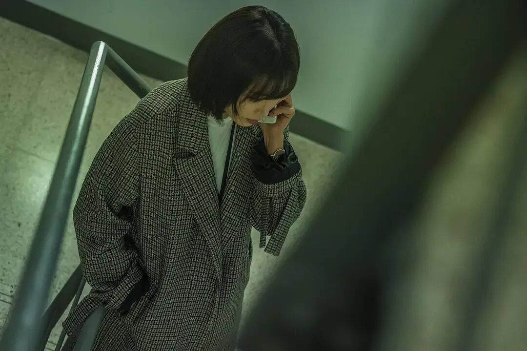 “摸鱼、说公司坏话全被精准取证”，苦命打工人在职场堪比“裸奔”