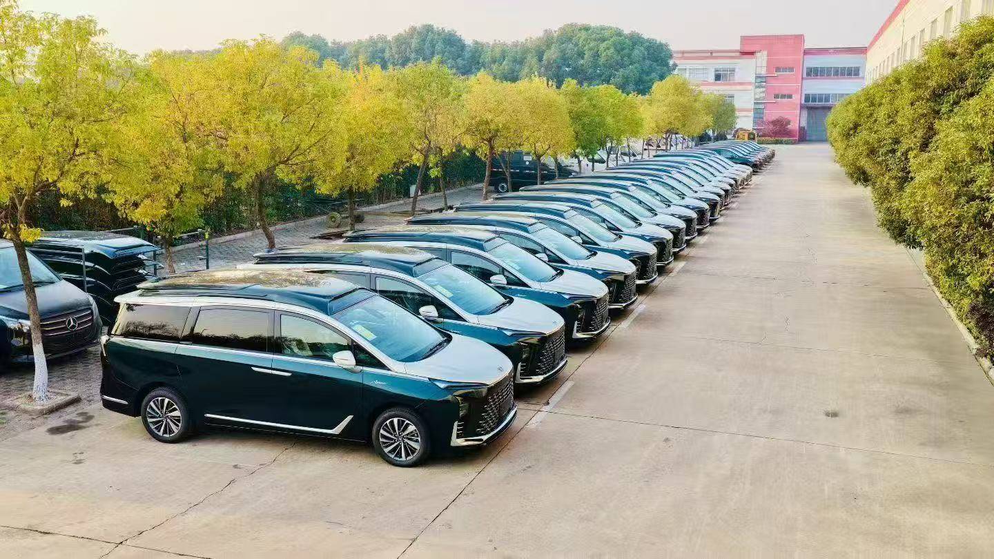 山东探店：高端MPV内饰升级效果实拍(图1)