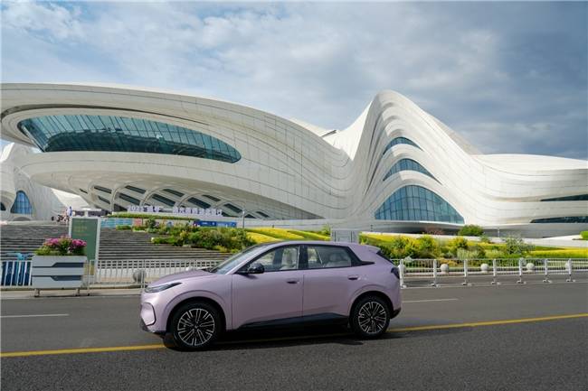 疲劳监测捕捉眨眼频率极狐T1把瞌睡锁在车外(图1)