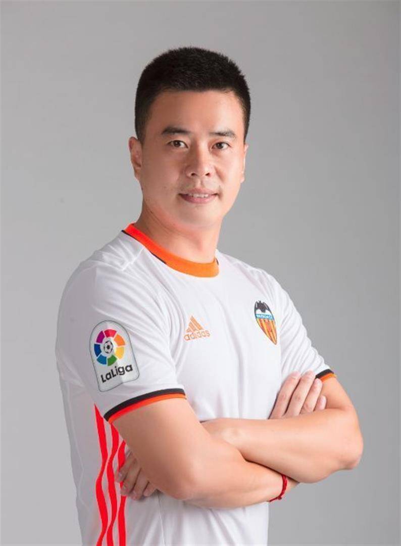前国脚孙吉被前妻突曝惊天大瓜曾是荷甲留洋先锋与恒大冠军悍将现在人设崩塌令人唏嘘