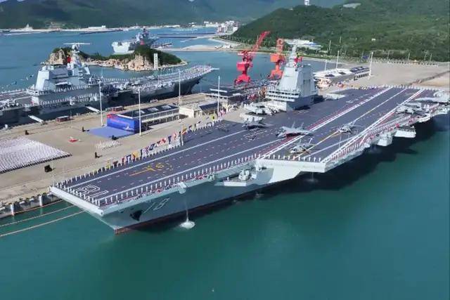 就这么赤裸裸的暗示上了？半官宣：第四艘航空母舰叫“核舰”？