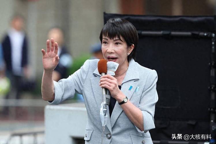 日本教育部长骚扰女记者出轨已婚背后大骂高市却拒绝辞职-第2张图片-