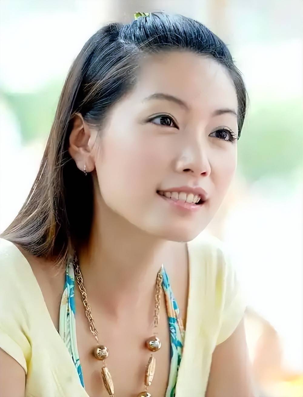 玩过14 位男星！人前玉女人后 “”她47岁至今单身无人敢娶-第4张图片-