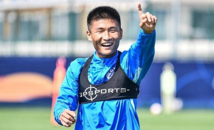 今日！申花直接砸出6000万转会费！直接打包买走津门虎队长和主力国脚后腰