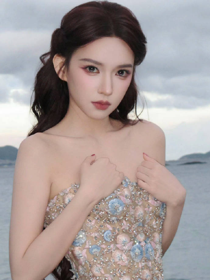 10f27bb9d2c60ead4007af365885b4c7_005ZwWLZly1ifwmygsiloj317q1mawqm.jpg