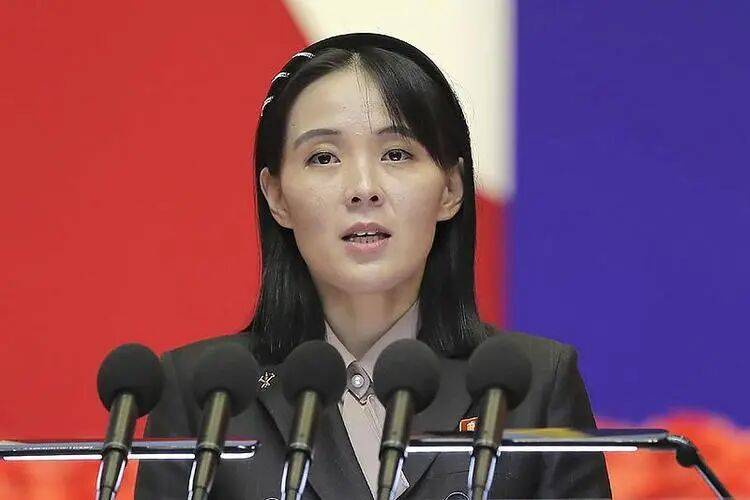 
        金与正对日本发出最后通牒，朝鲜亮出红线，日本这一脚踢到了钢板上！