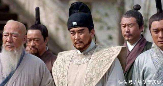 
        朱棣迁都时有很多人反对，朱棣为什么还是不顾反对要迁都？