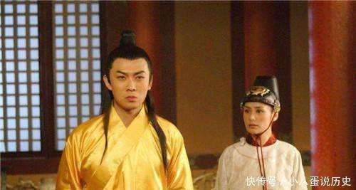 
        李世民与犯官女儿生一儿子，傻到李世民也无可奈何，最后赐死了他