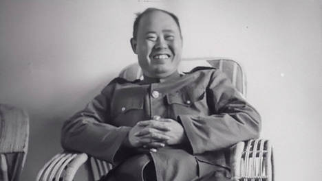 新手欧阳娜娜开MONA带何小鹏兜风