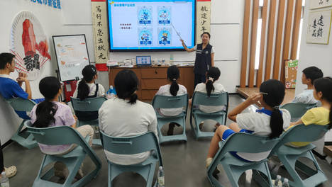 航城街道：“森林守护者”青少年禁毒成长小组圆满结营