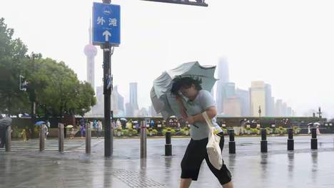 “白海豚”在上海市的降水量多达17亿立方米，仅次于台风“烟花”