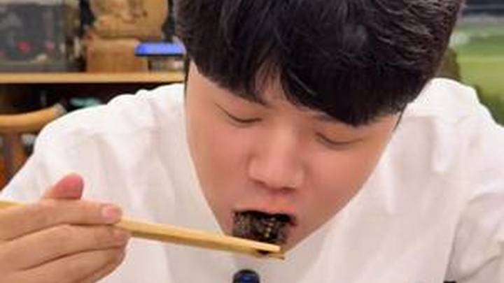 杭州一面馆558元一碗面,店主称菜品明码标价,你能接受吗?