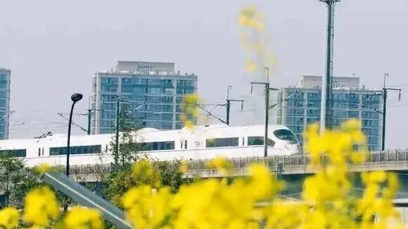 梓渝鞠婧祎田栩宁超话前三