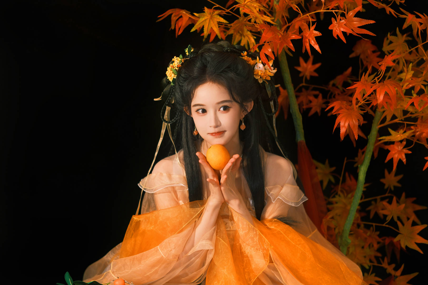 段艺璇穿汉服可爱娇憨 手持油纸伞温柔灵动