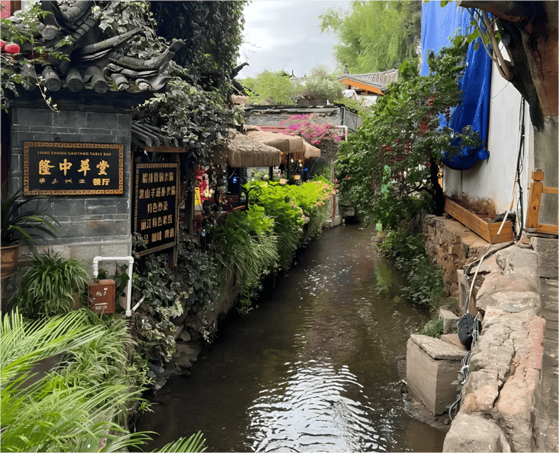 丽江古城：古老文化氛围的时光隧道
